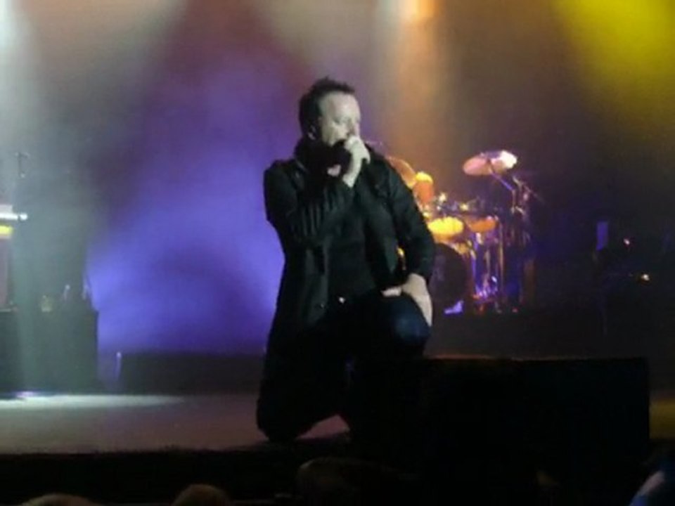 SIMPLE MINDS  Someone Somewhere in Summertime Live Barcelona