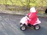 Agathe et son quad