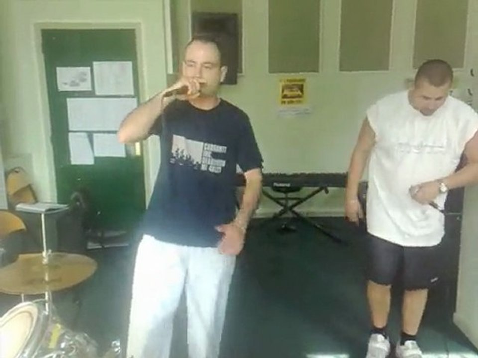 DRIKINHO feat Mocaskai  " Simplesmente"