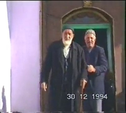 çekerek alıçlı köyünde camiden çıkış görüntüleri yıl. 1994 hazırlayan imdat şimşek