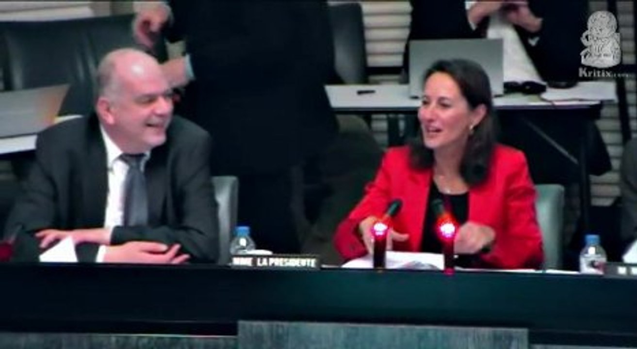 La fée mélusine jette un sort sur la sono