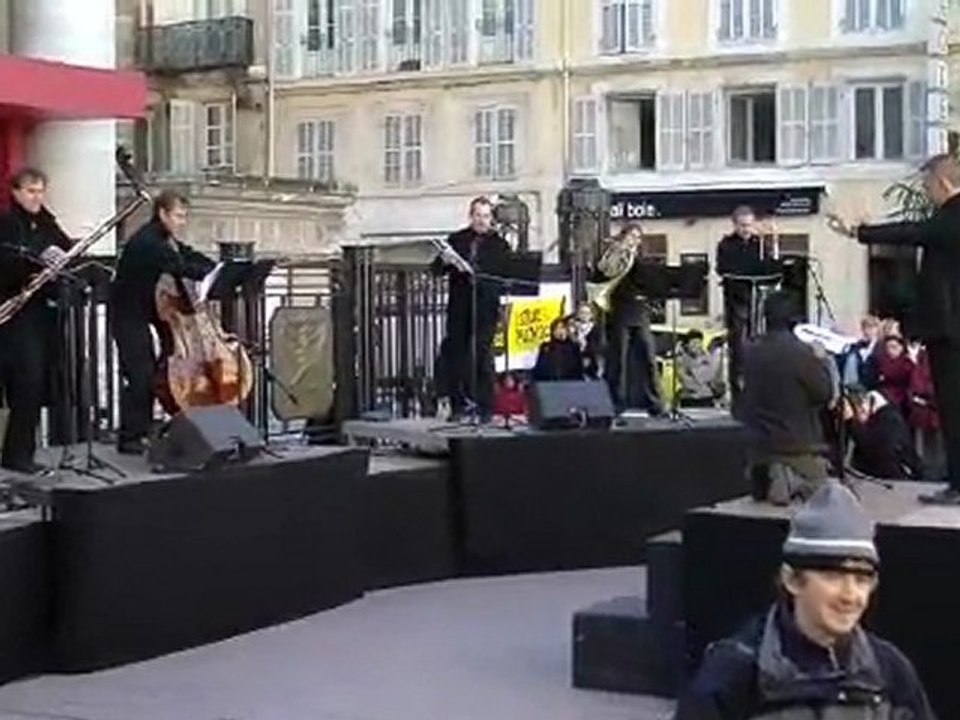 Sirènes et midi net > ensemble Télémaque