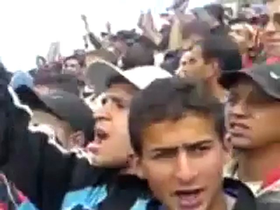 Knives with the Algerians in Match Algeria and Egypt