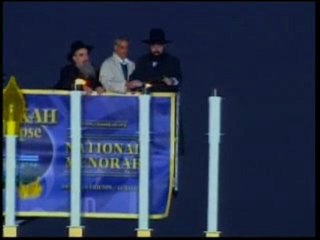 Washington: accesa la Menorah