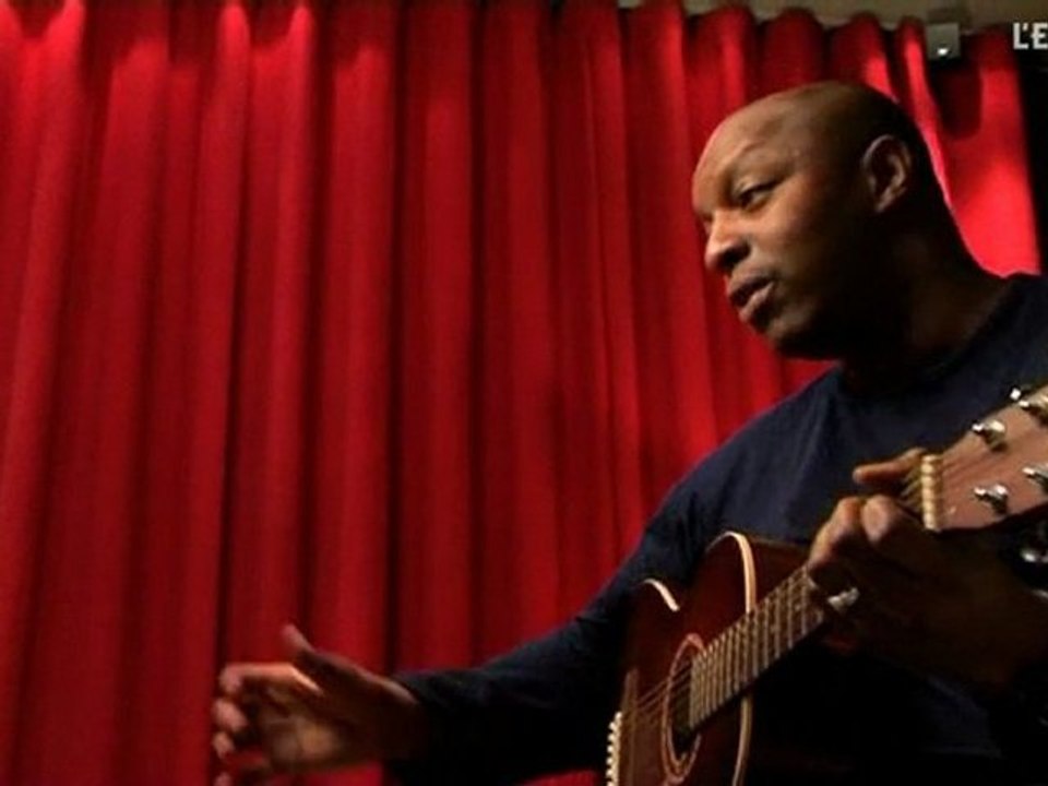 Oxmo Puccino fait son guitariste