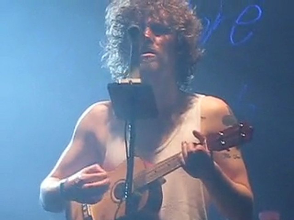 freaky new child -julien doré- le 8 12 2009