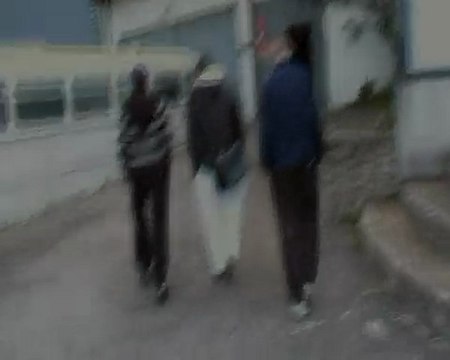 street bench-entrée studio vizi-barekinio-malik