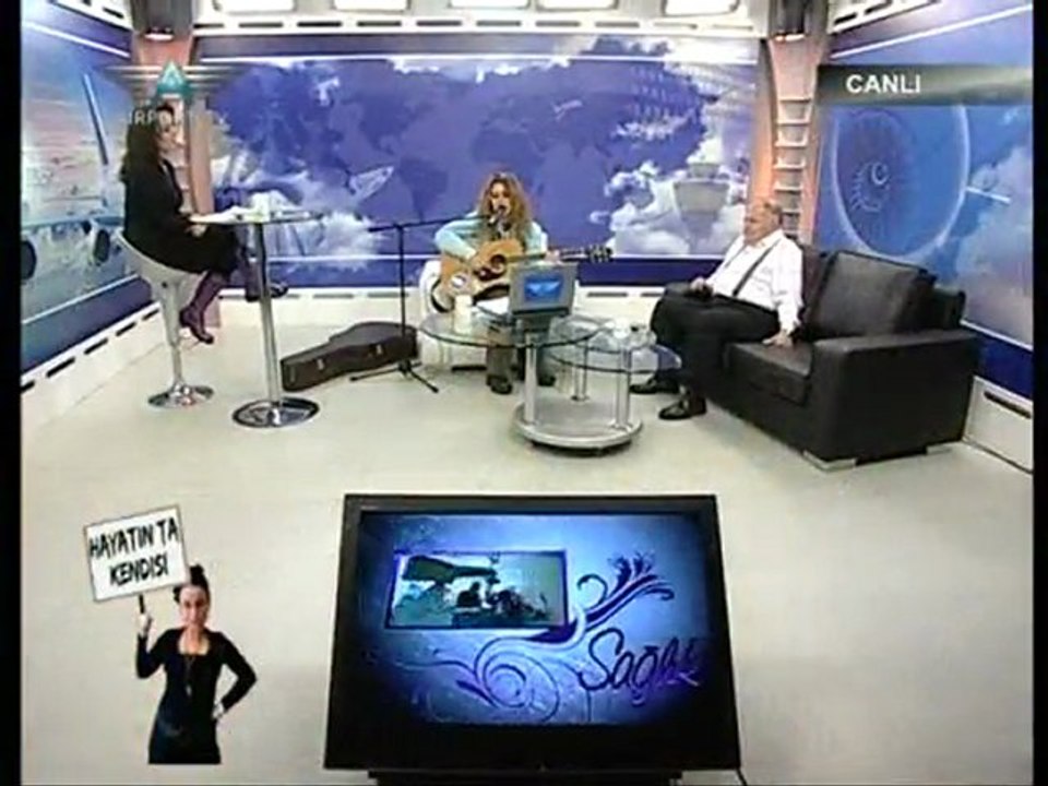 Ece Dorsay Kirmizi Karanlik Unplugged