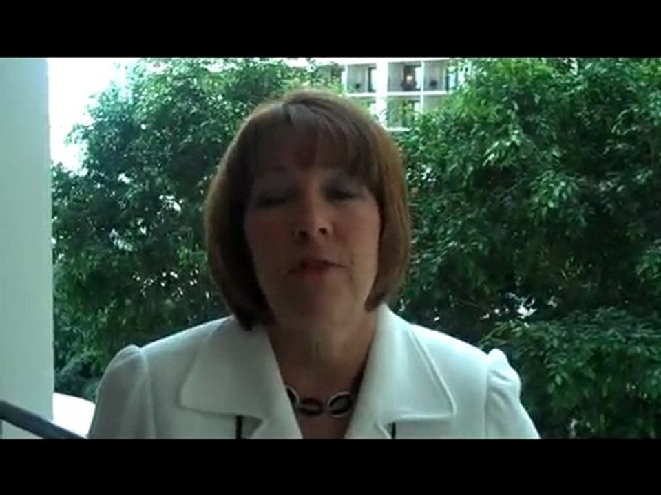 Karen Phelps - Be A Rainbow in the Clouds