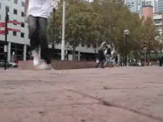 Le C-Walk, nouvelle danse de rue