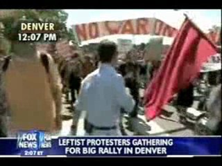 Un journaliste de la Fox pris à partie par des 'gauchistes