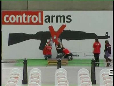 Commerce des armes : le clip d'Amnesty