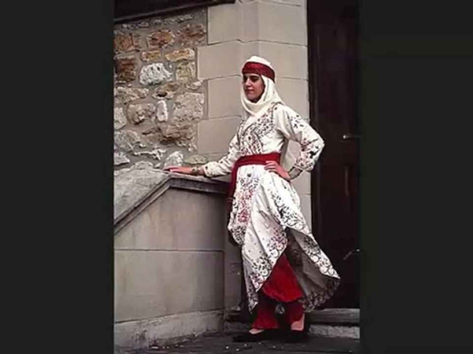 Tenue traditionnelle palestinienne