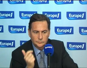 Besson : « Je ne joue pas, je fais appliquer la loi » – Clarifications sur les reconduites d’Afghans 🇫🇷