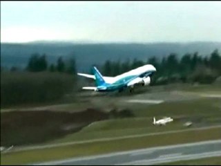 Premier vol du Boeing 787 Dreamliner