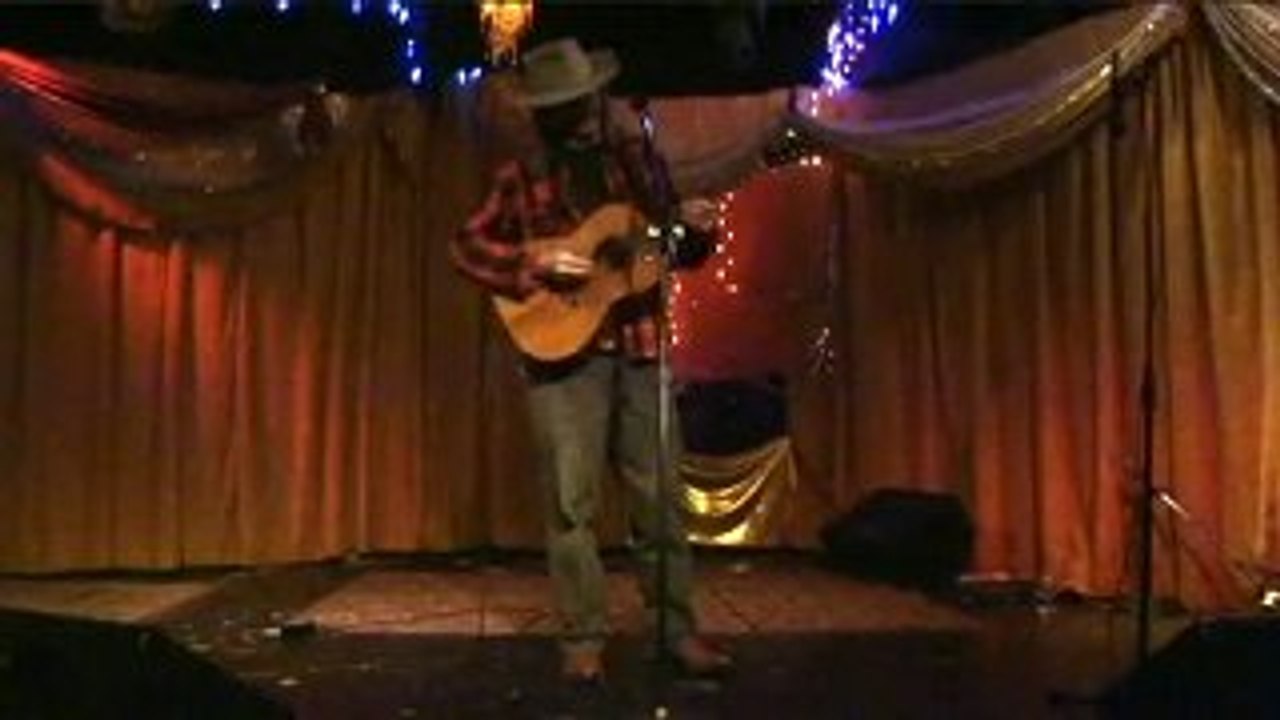 Twisted Wish Holiday Healing - Jonsson