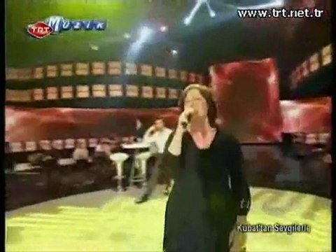 Gülay Cesaretin var mı aşka