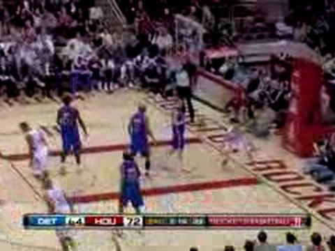 NBA Aaron Brooks finds Chase Budinger from well outside the