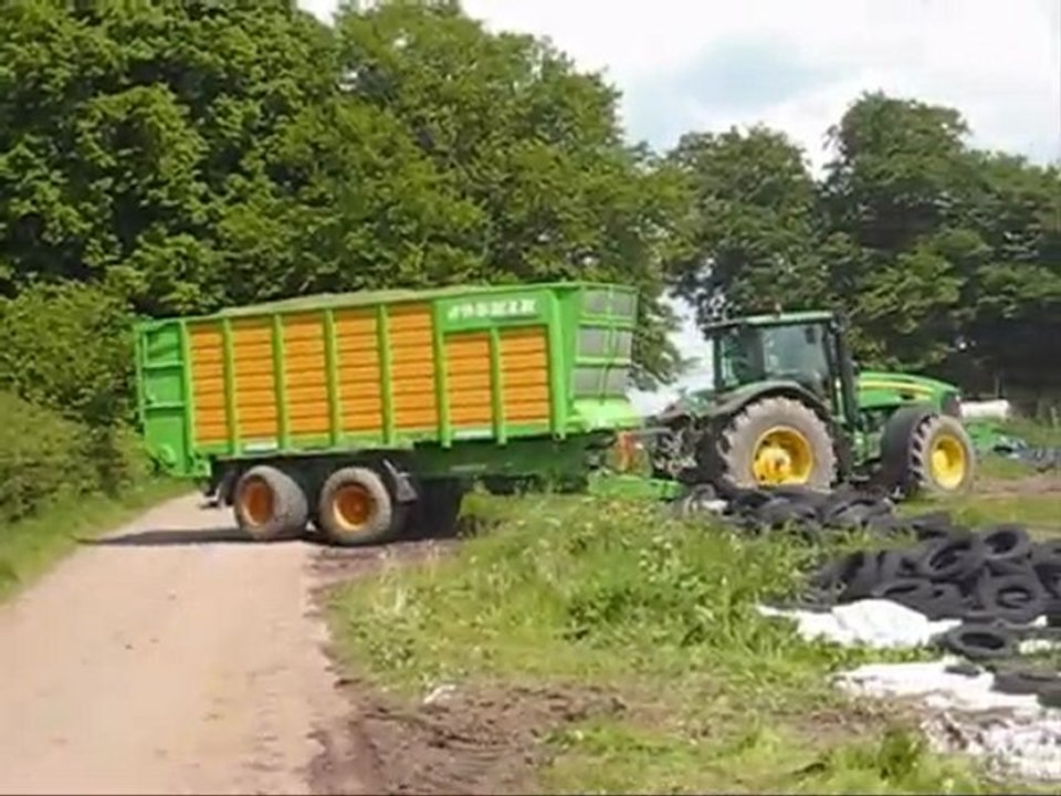 Ensilage d'herbe 09 Evrard