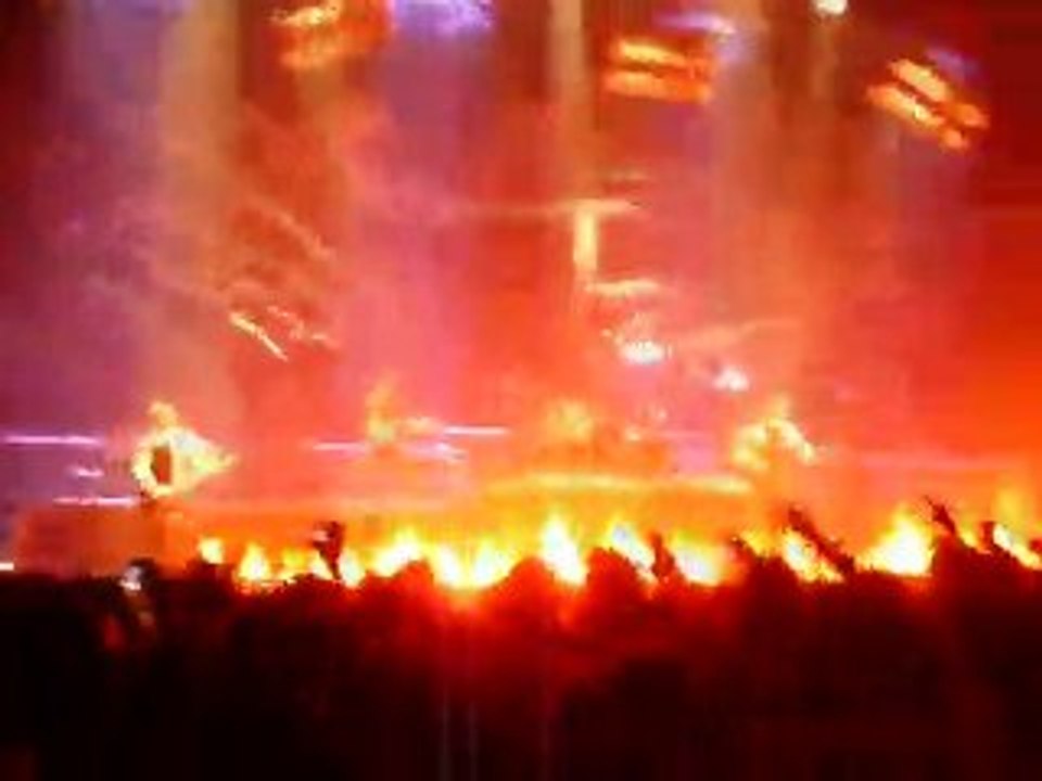 RAMMSTEIN 050