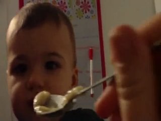 NONO N'AIME PAS LES COMPOTES MAISON (VU SA TETE!!!)