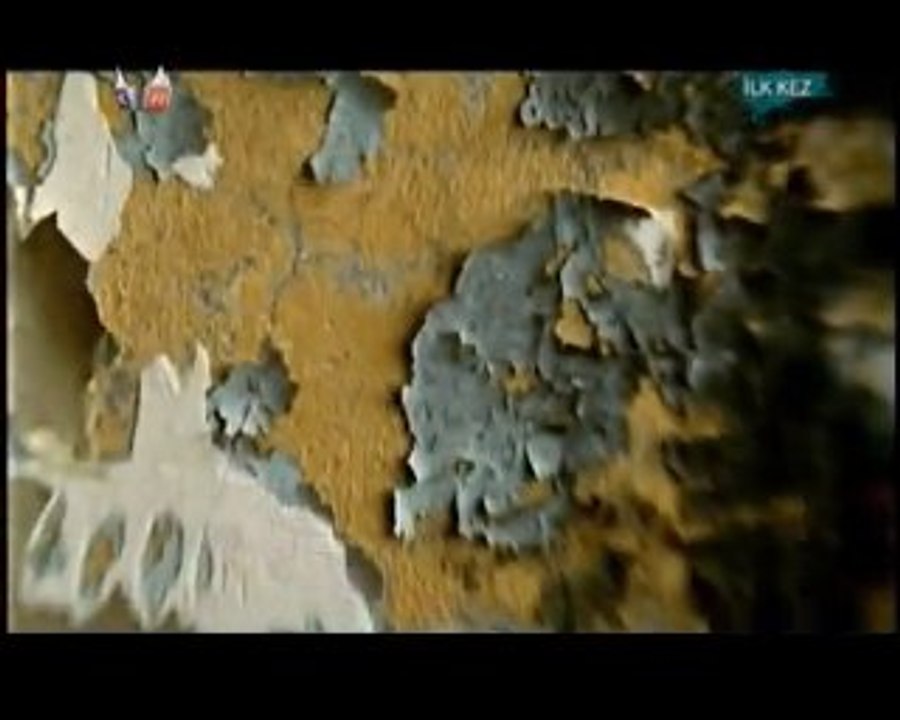 Funda Arar - Geçmez Yara Yeni Klip 2010