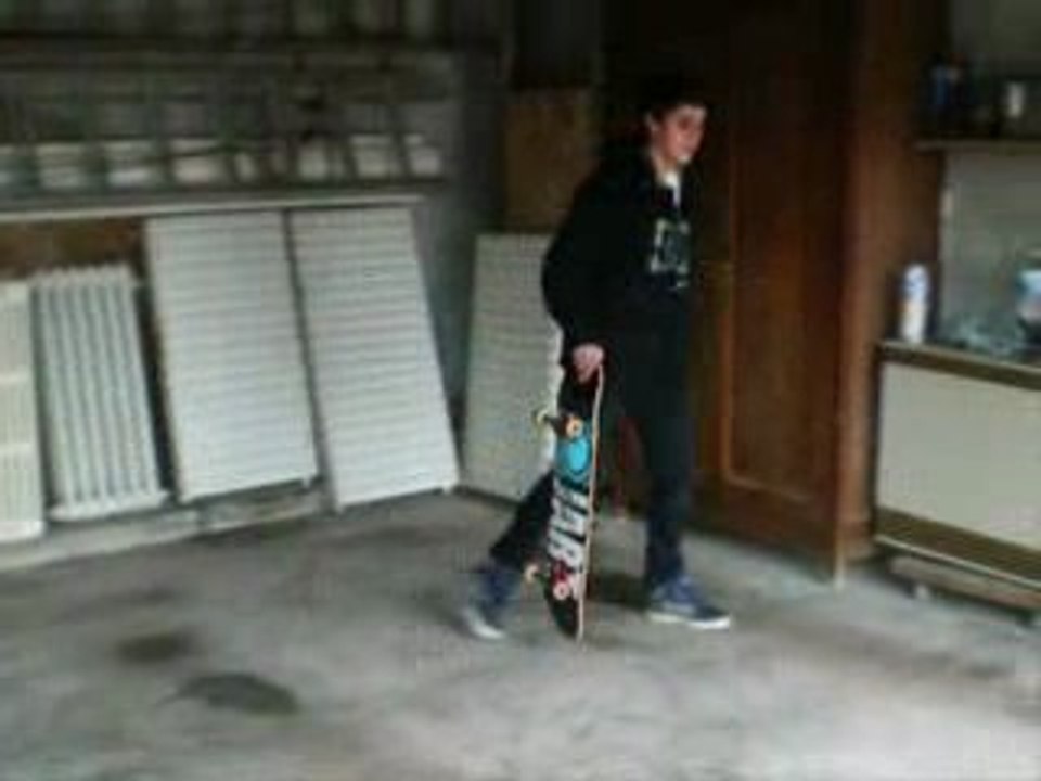 Apprendre le kickflip
