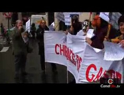 Les Chiennes de garde veulent aussi voir des fesses d`homm