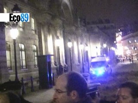 Devant l'Elysée, les agriculteurs chassés à coup de lacrymo