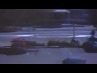 Deux fugitifs stoppés par un lampadaire