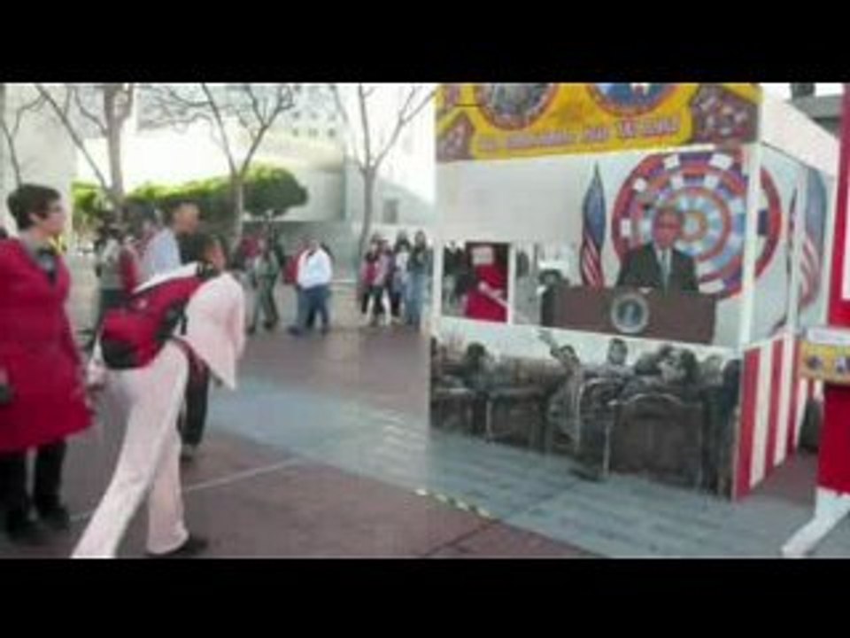 Un jeu de lancer de chaussures à San Francisco