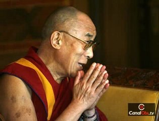 Le Dalaï Lama. La séance photo pour le Nouvel Obs
