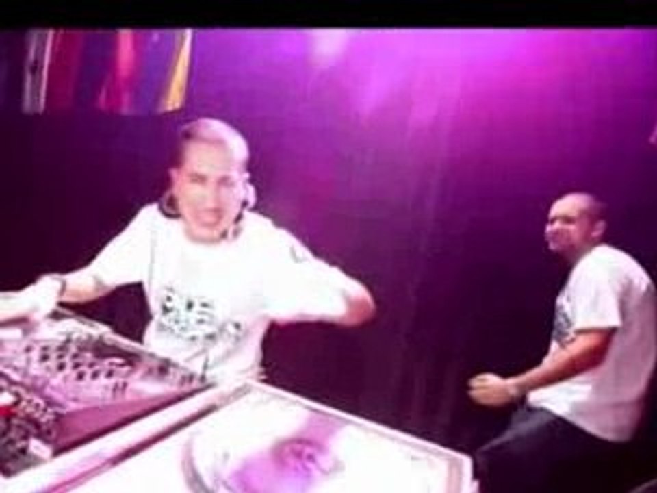 JULIO VOLTIO Promo INVASION LATINA