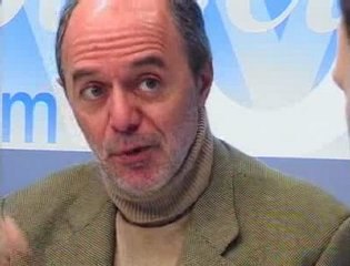 Assouline dénonce 'un mépris pour la culture au sommet de