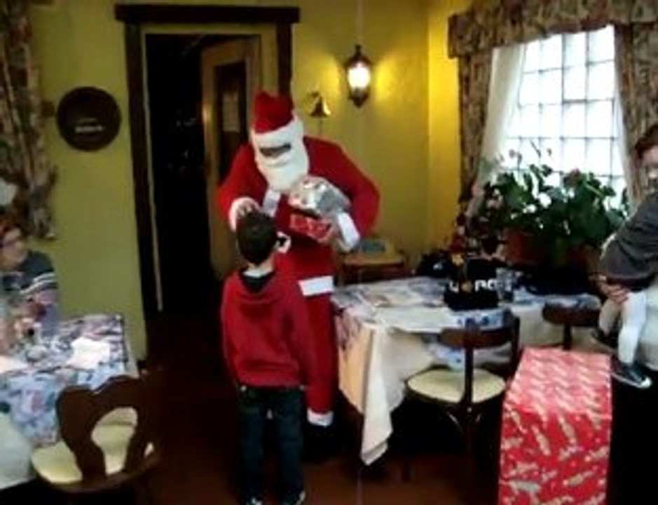 Meckenheck Dimanche 6 Dec 2009 St Nicolas ( Strini) 021.MPG