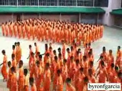 Michael Jackson : l'hommage de détenus philippins