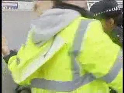 Incidents sur le parcours de la flamme Olympique à Londres