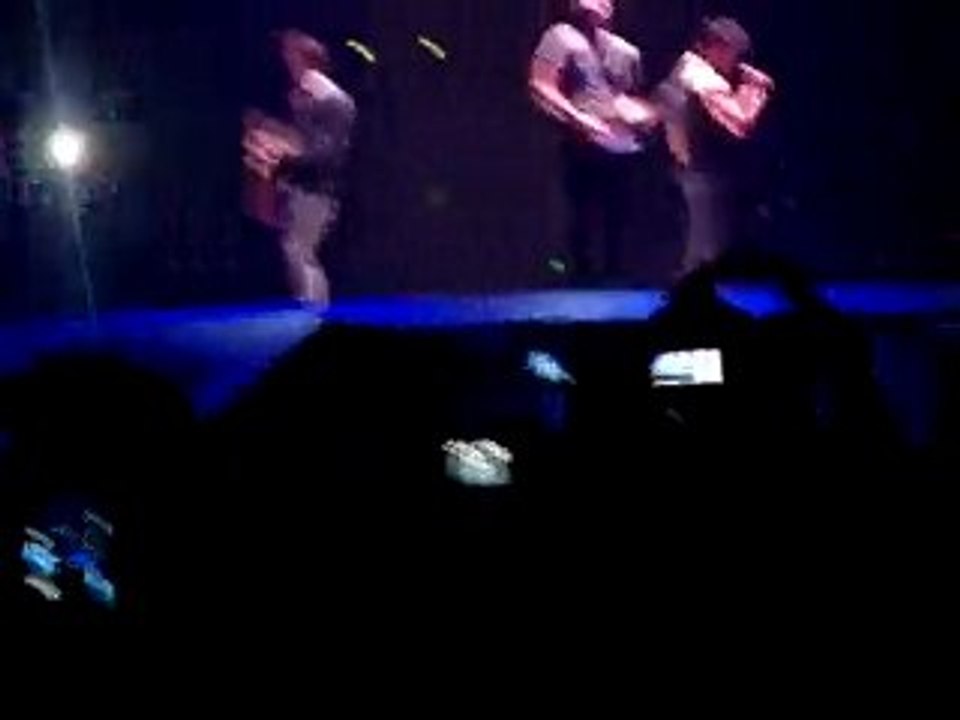 JONAS BROTHERS, 26.11 *_* (l)
