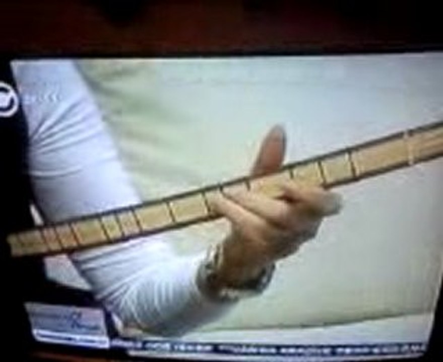 sevcan orhan baglama calarken