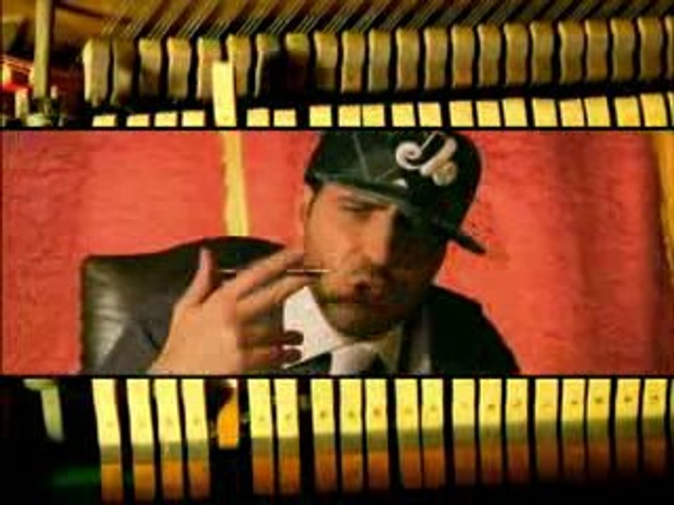 PeeZee - The Mayor Feat Maria Elisabetta -