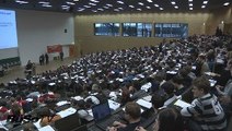 Studenten empfangen unerwartete Lektion im Elfenbeinturm