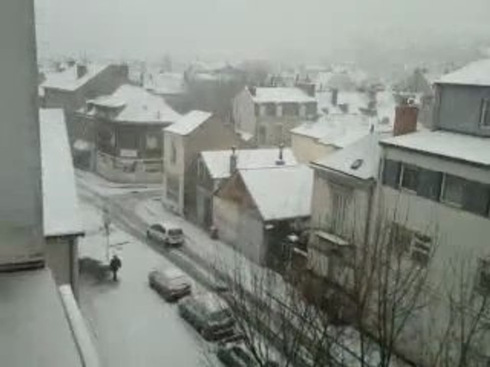 Il neige à Tours !!! 2ième jour, 18 déc 09