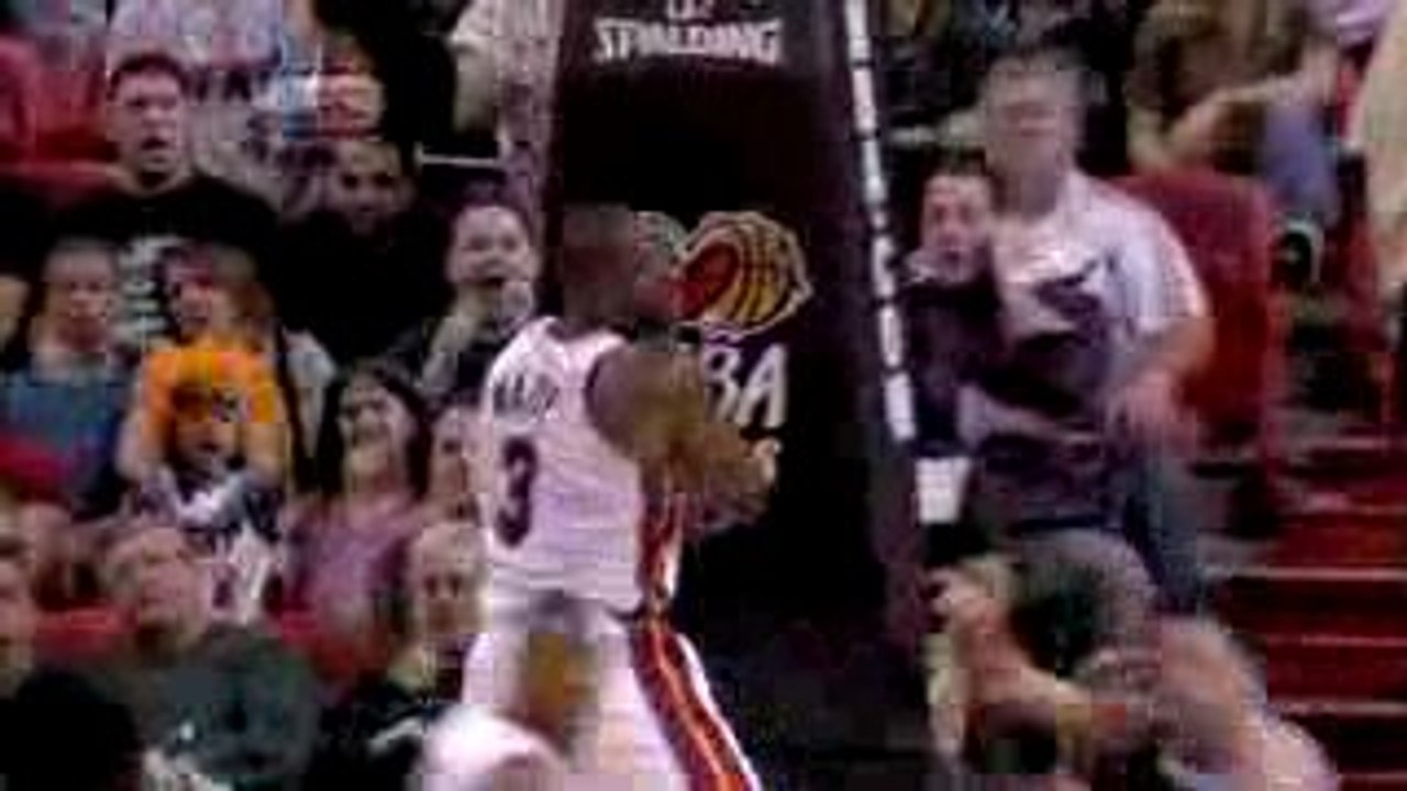 NBA Dwyane Wade hussles back to deny J.J. Redick the easy la