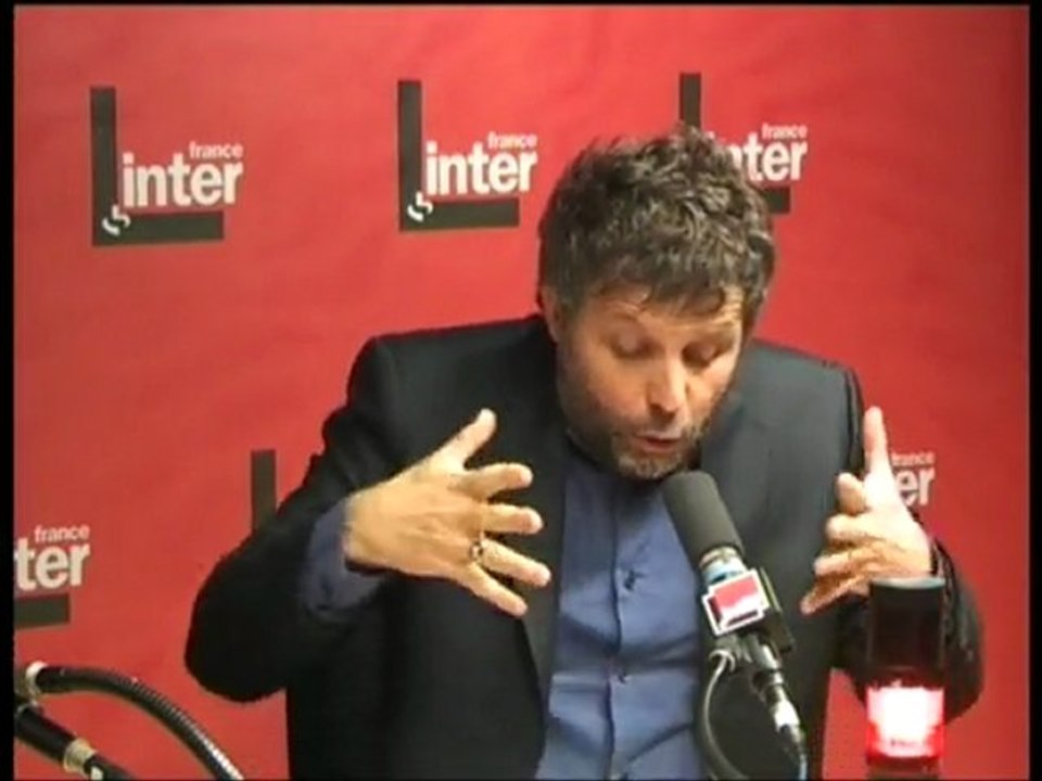 Stéphane Guillon: INFO EXPLOSIVE EN FIN DE VIDEO