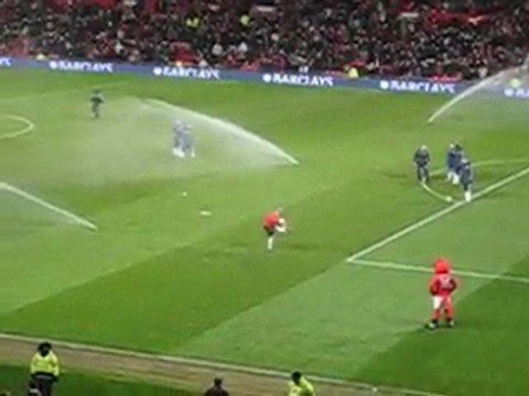 Hooghouden in de rust bij Man. Utd - Wigan Athletic