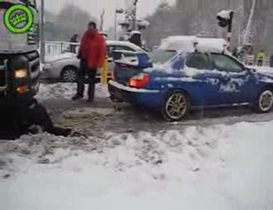 Subaru poussant un 38T