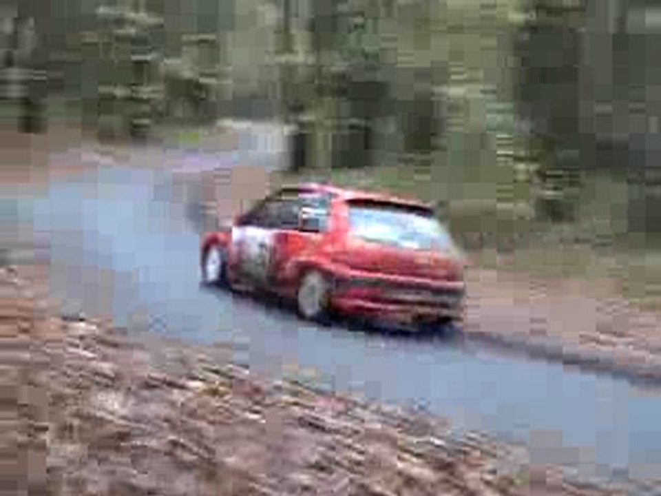 Rallye de bonaguil 2009 reno et denis 106 groupe A