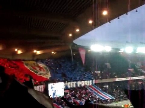 PARIS-SG ASSE ENTREE DES JOUEURS VIRAGE AUTEUIL