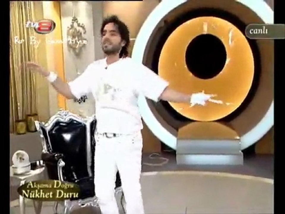 Ismail YK - Haydi Bastır [Nükhet Duru ile Akşama Doğru]