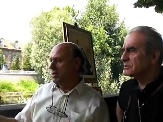 Giuliano presenta un suo dipinto